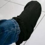 Pesquisadores da UFC criam meias com tecido que pode ajudar no tratamento do pé diabético