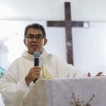 Padres orientam os fiéis a ignorar as mensagens goples