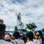 Caminhada com Maria reúne milhares de fiéis em Fortaleza nesta sexta (15)