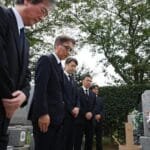 Polícia japonesa pede desculpas no túmulo de homem acusado injustamente