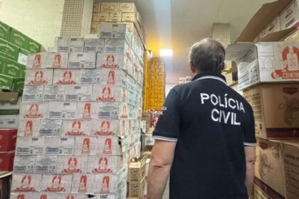 Operação apreende 200 mil litros de bebidas em Fortaleza