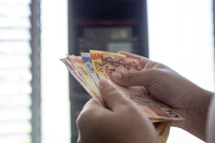 Governo do Ceará antecipa 13º dos servidores estaduais para 17 de dezembro