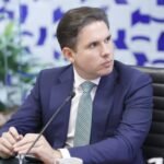 Hugo Motta decide colocar em votação o projeto que reduz penas dos condenados pelo 8 de janeiro