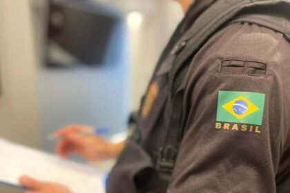 PF apura grupo suspeito de golpes com falsos investimentos na bolsa