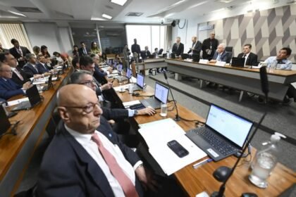 CCJ do Senado aprova PL da Dosimetria