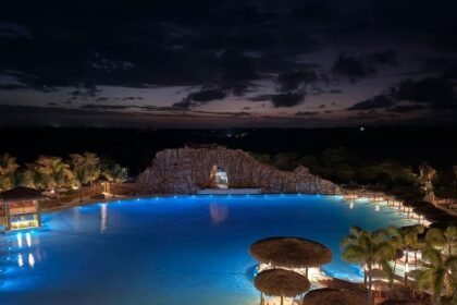 Grupo tcheco anuncia investimento de R$ 70 milhões para parque aquático e resort em Jericoacoara