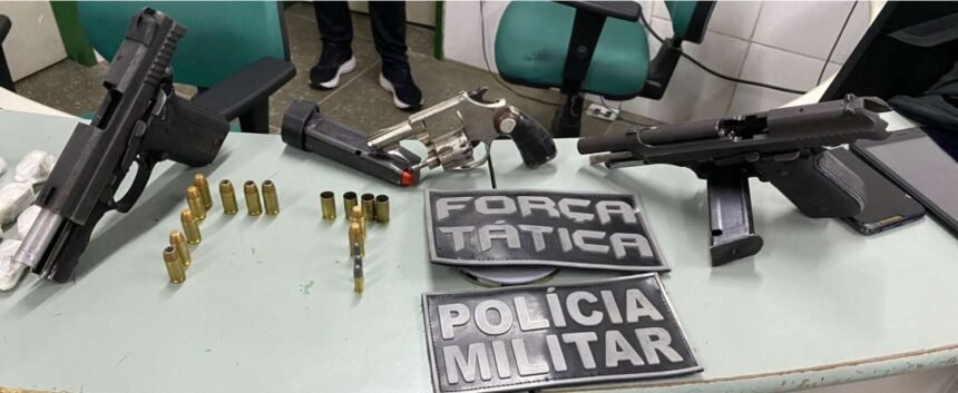 PMCE captura quatro suspeitos de tentativa de homicídio com armas e drogas em Canindé