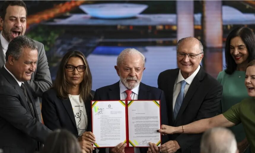 Presidente Lula durante pronunciamento no Palácio do Planalto sobre o veto ao PL da Dosimetria.