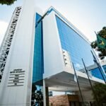 Fachada da Casa da Indústria, sede da FIEC, em Fortaleza, onde será realizado o evento Finep pelo Brasil sobre financiamento à inovação.