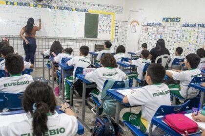 Imagem ilustrativa de concurso público da Educação em Eusébio, referente à divulgação do resultado final do certame.